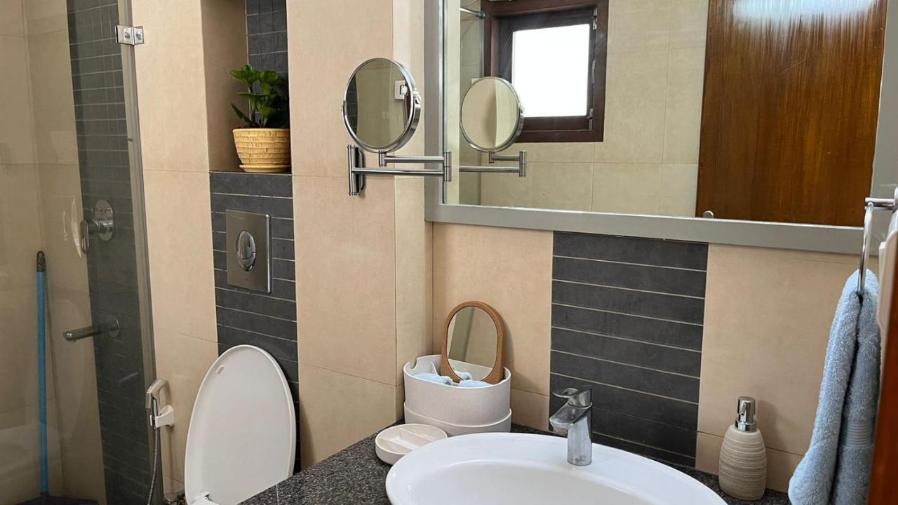 LUHO Grande Bed and Breakfast Bangalore Exteriör bild