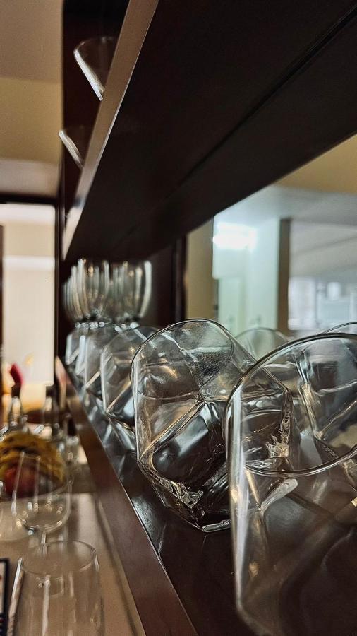 LUHO Grande Bed and Breakfast Bangalore Exteriör bild